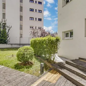 https://dify-malot-jean-mace.hotels-rhonealpes.com