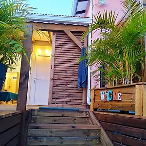 Studio Avec Vue Sur La Piscine Privee Et Jardin Clos A Anne Sainte-Anne (Grande-Terre)