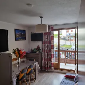 https://agreable-appartement-de-4-6personnes-a-saint-sorlin-darves.hotels-rhonealpes.com
